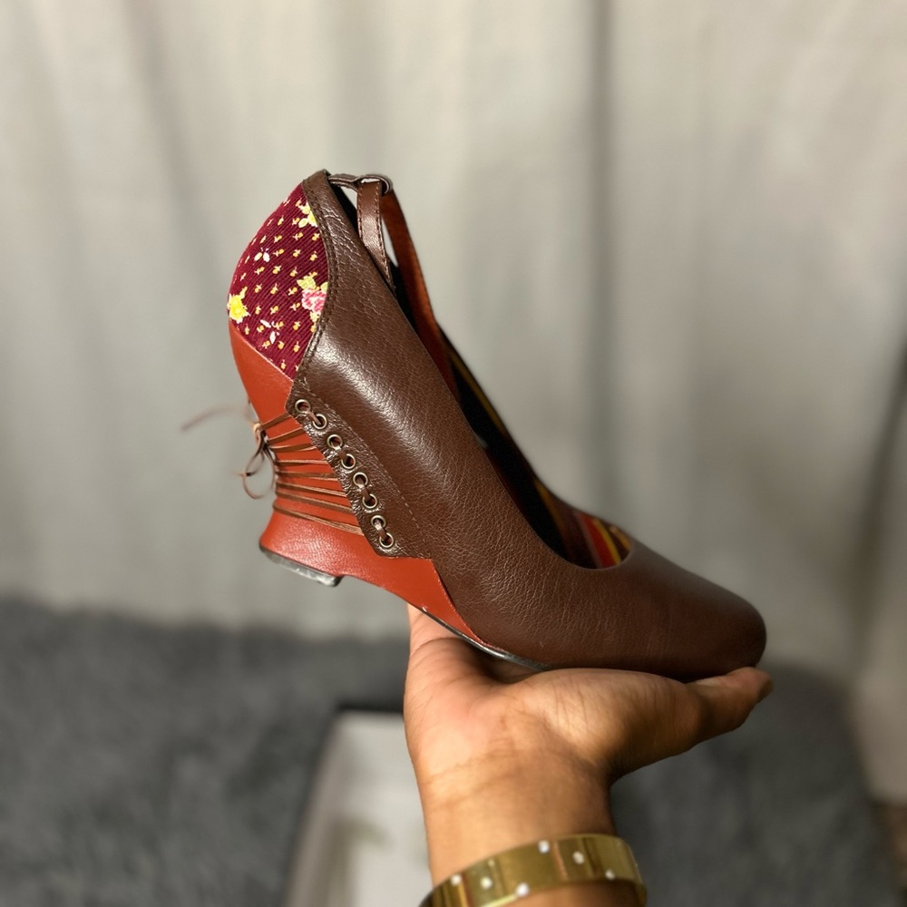 Brown leather Kenzie vintage wedge heels